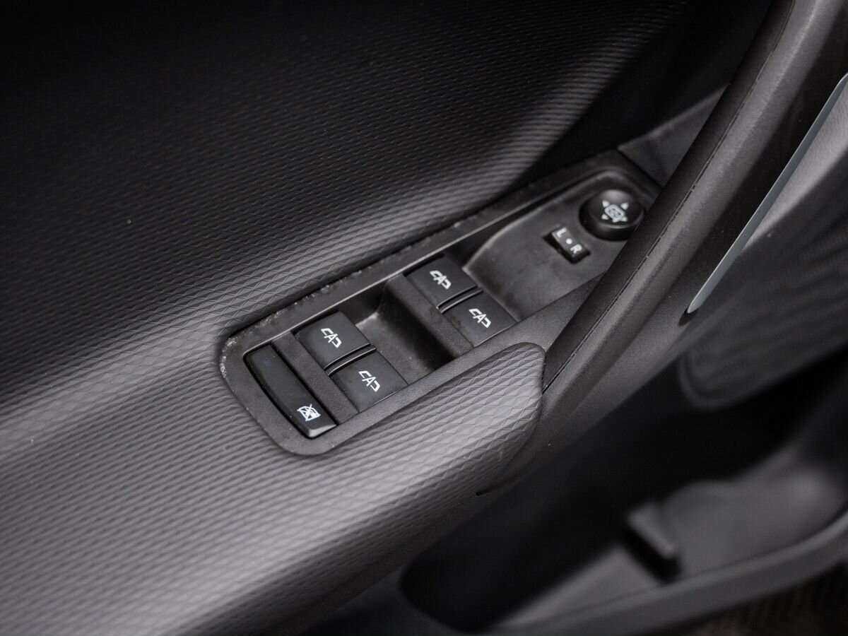 Chevrolet Tracker, 2019 Фото №19