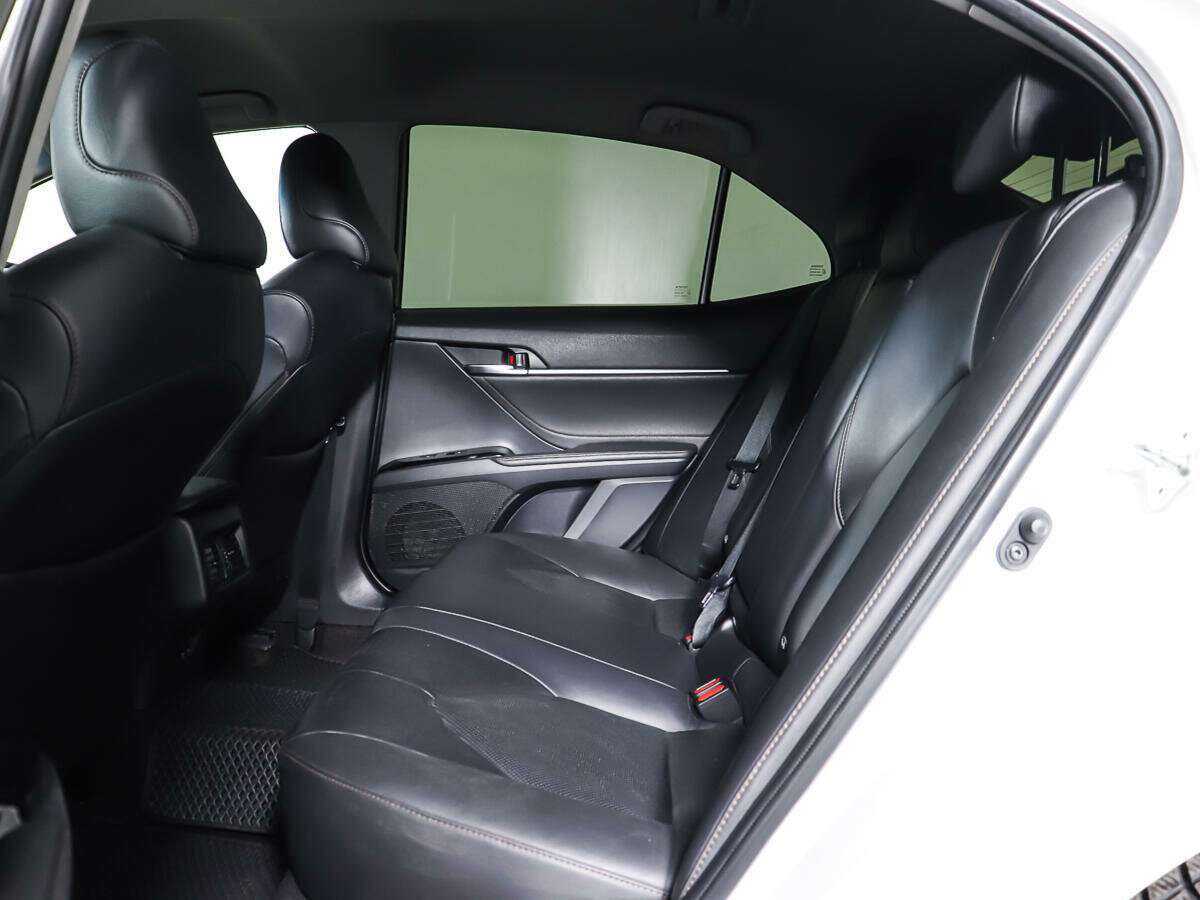 Toyota Camry, 2018 Фото №10