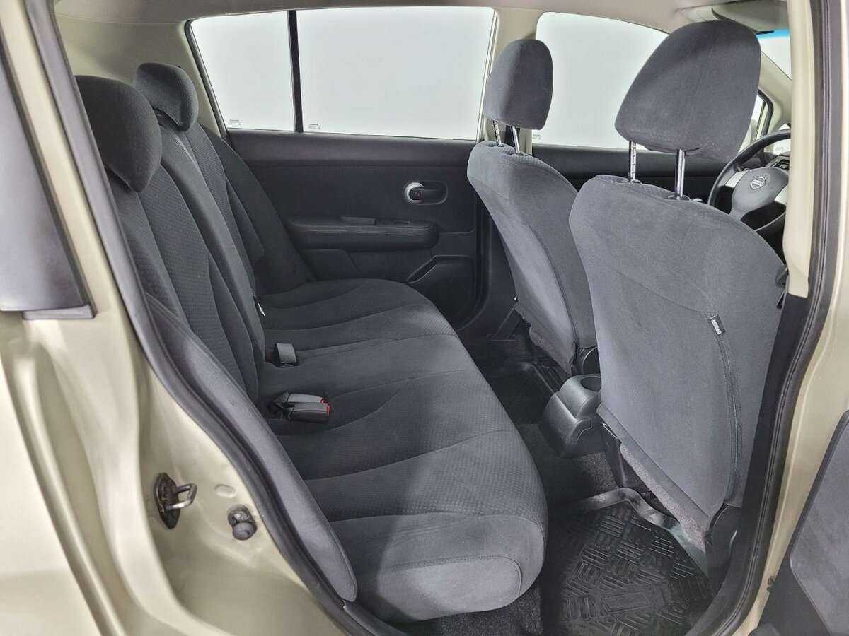 Nissan Tiida, 2013 Фото №16