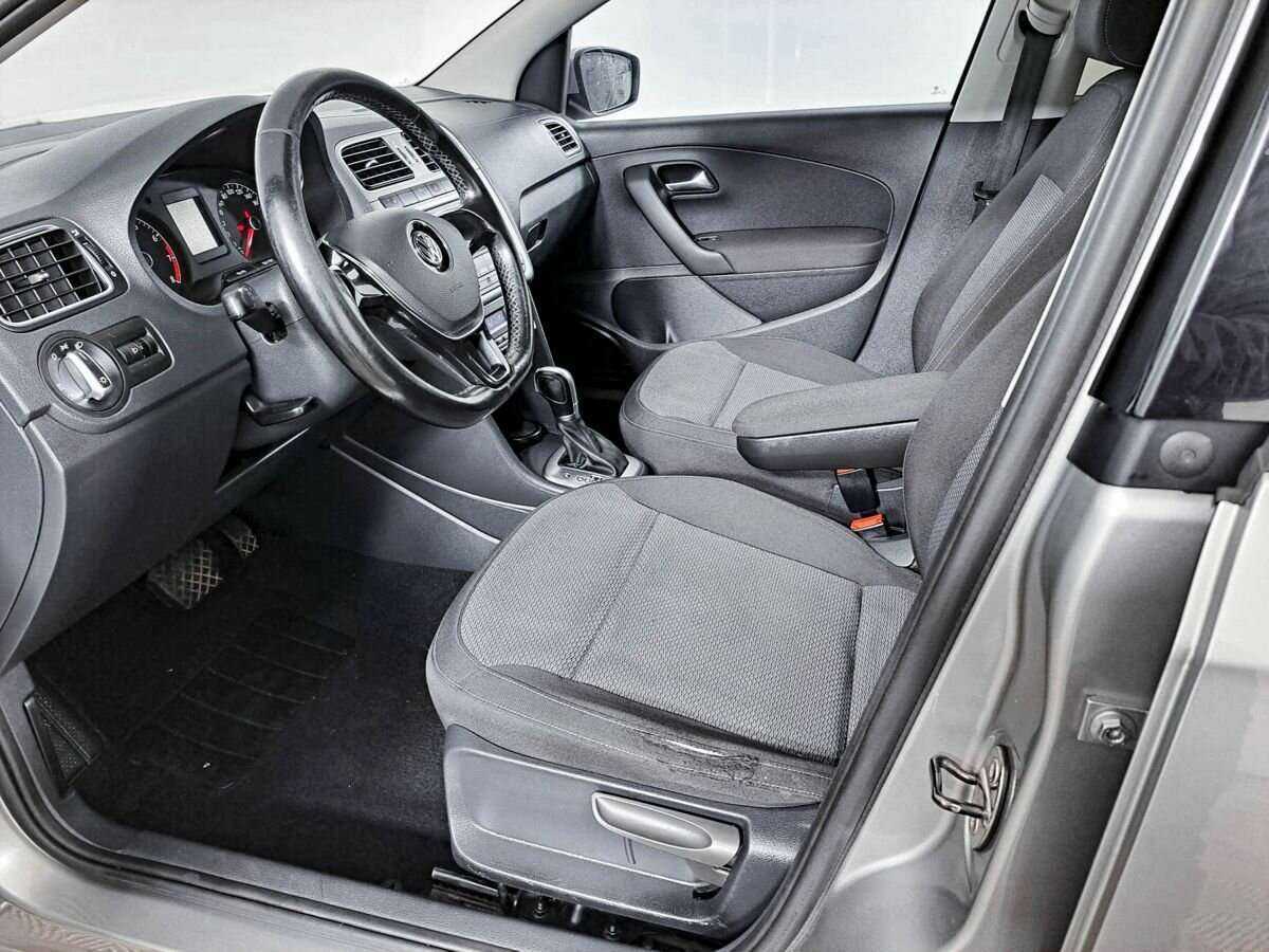 Volkswagen Polo, 2017 Фото №14