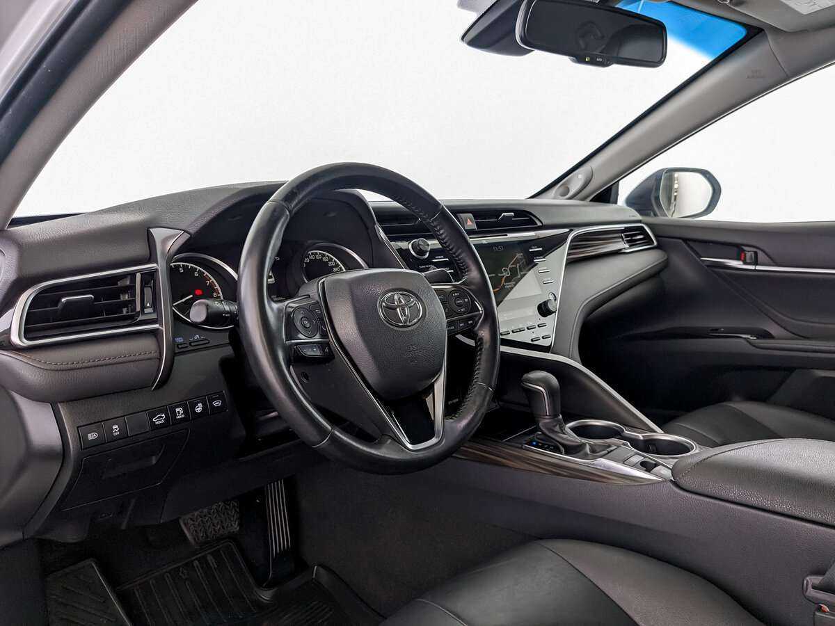 Toyota Camry, 2019 Фото №16