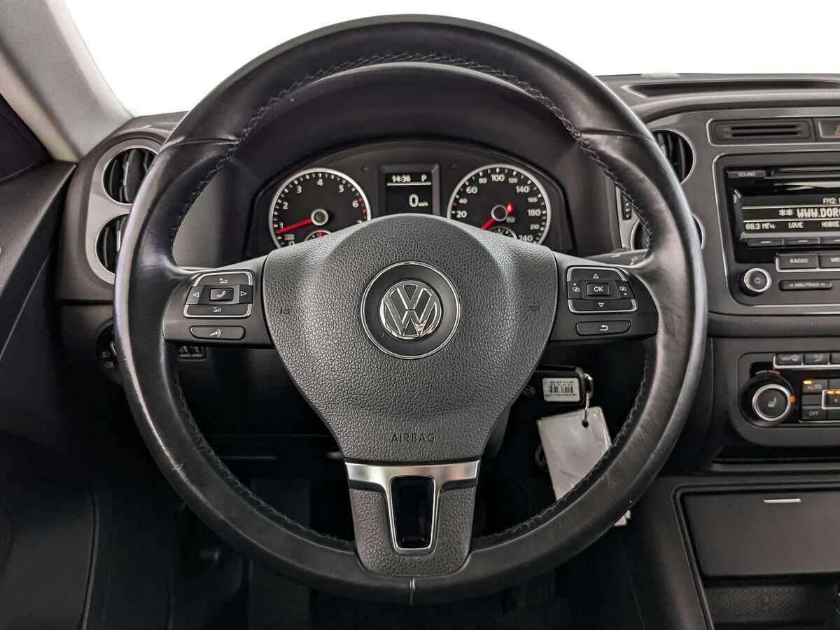 Volkswagen Tiguan, 2015 Фото №18