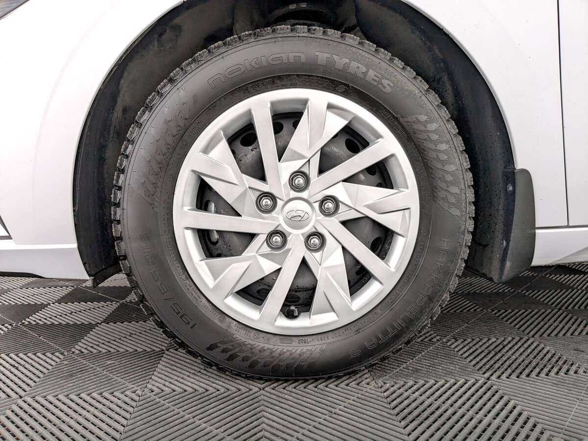 Hyundai Elantra, 2022 Фото №18