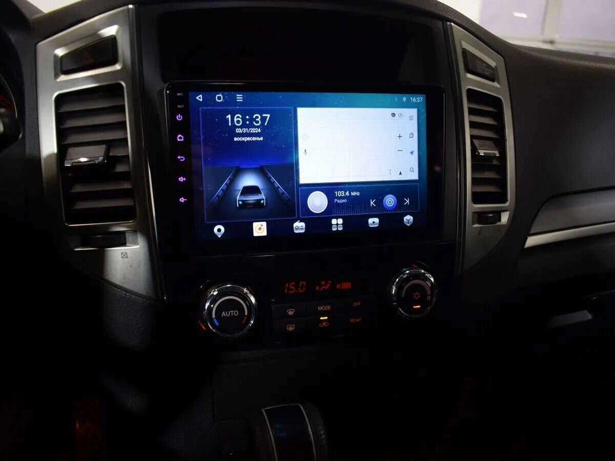 Mitsubishi Pajero, 2015 Фото №15