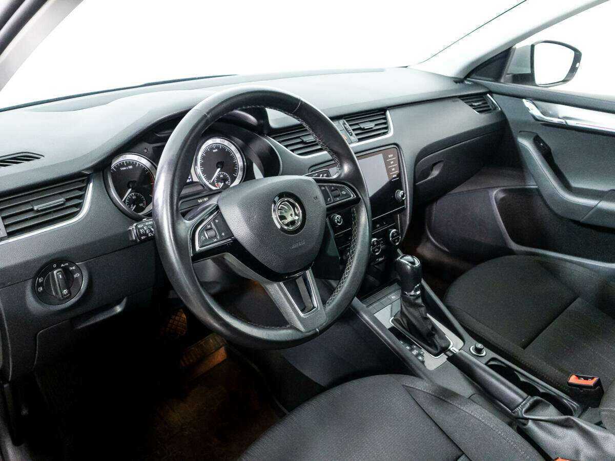 Skoda Octavia, 2018 Фото №11