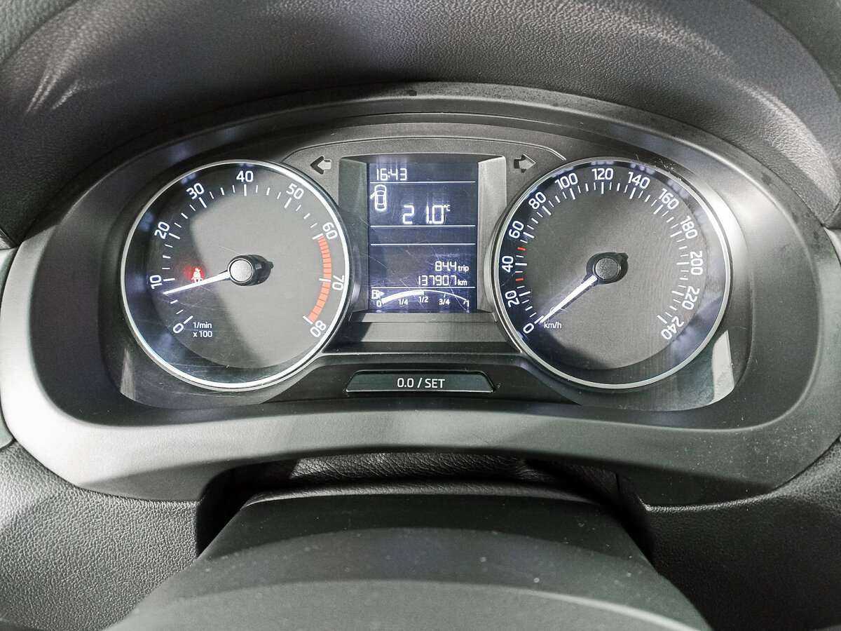 Skoda Rapid, 2016 Фото №10