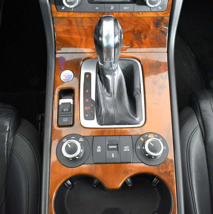 Volkswagen Touareg, 2012 Фото №13