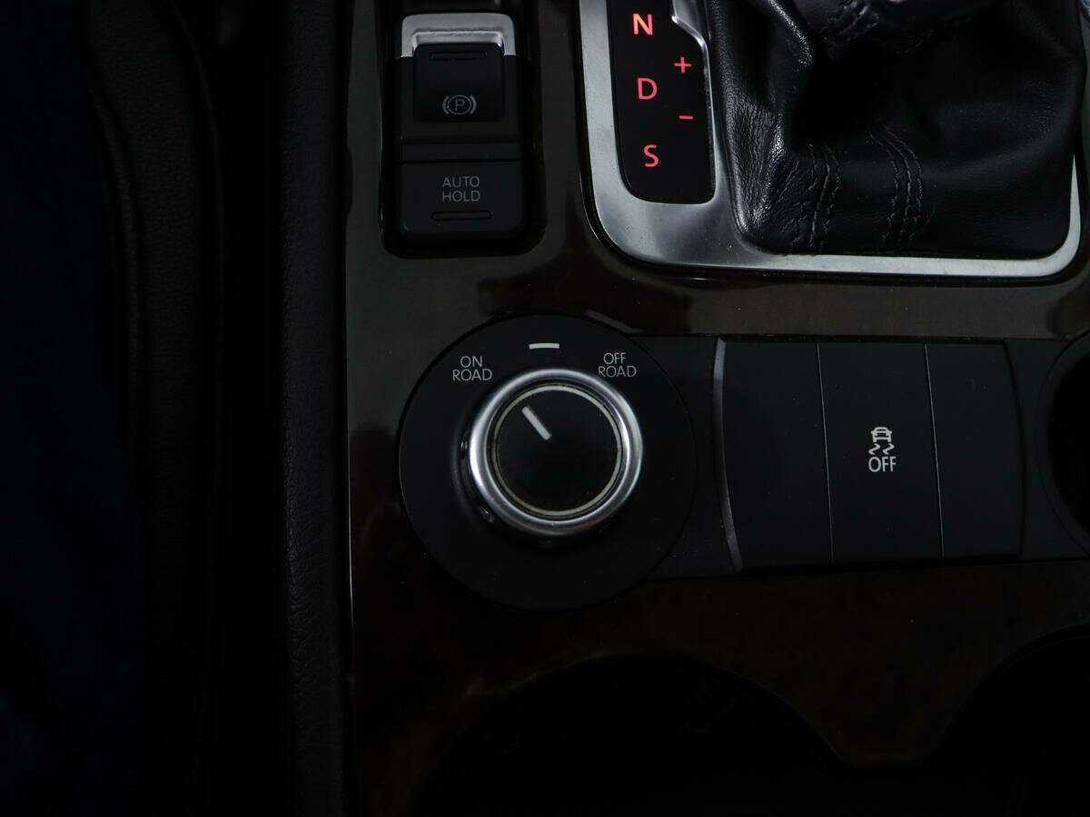 Volkswagen Touareg, 2012 Фото №27