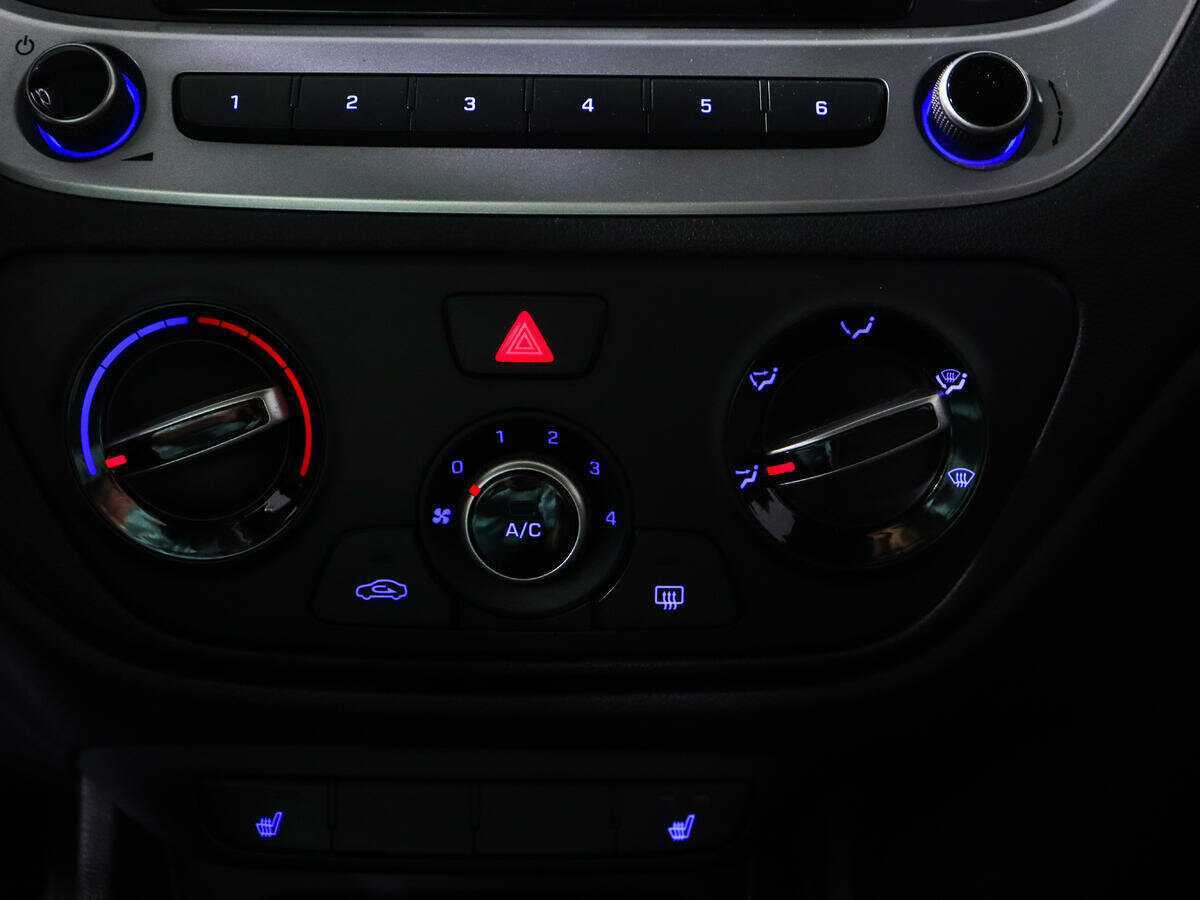 Hyundai Solaris, 2017 Фото №13