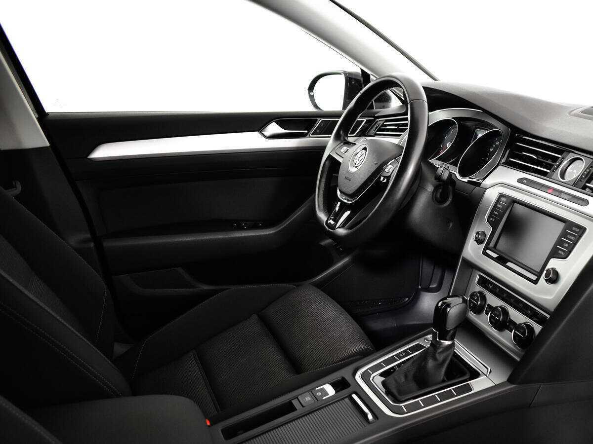 Volkswagen Passat, 2016 Фото №5