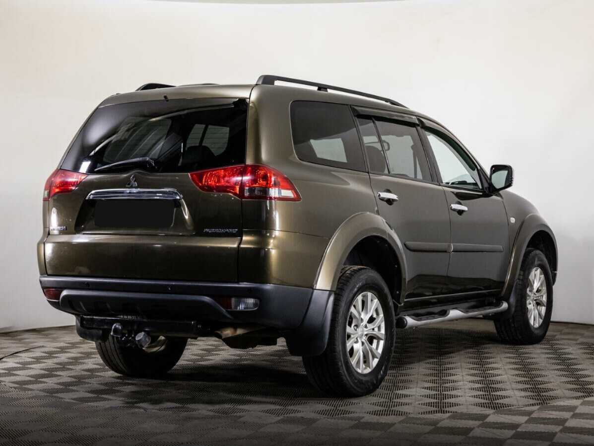 Mitsubishi Pajero Sport, 2015 Фото №5