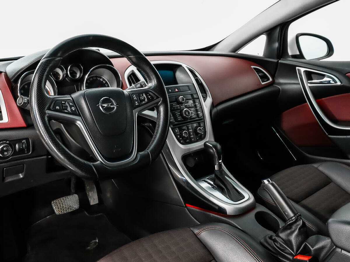 Opel Astra GTC, 2012 Фото №9