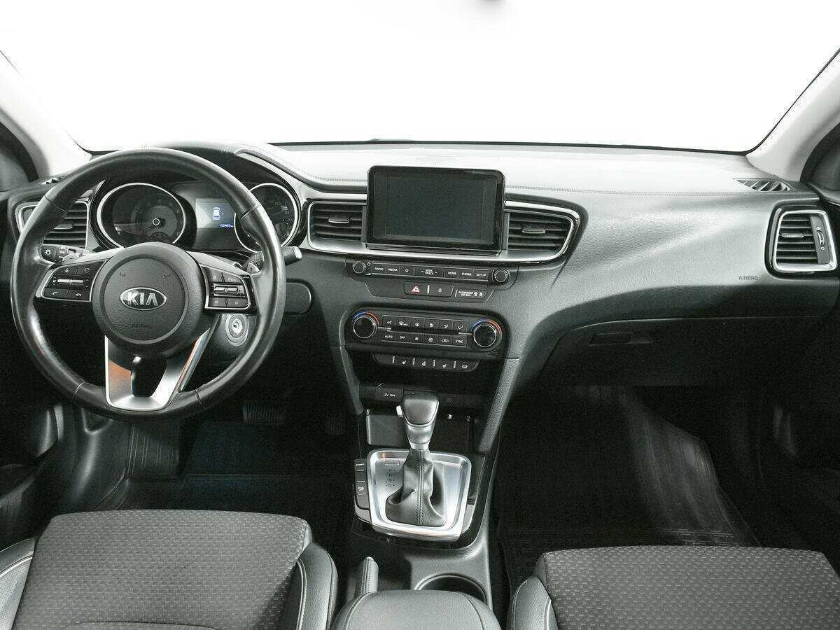 Kia Ceed, 2018 Фото №11
