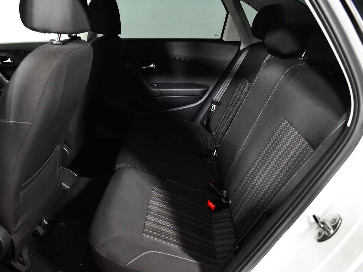 Volkswagen Polo, 2015 Фото №6