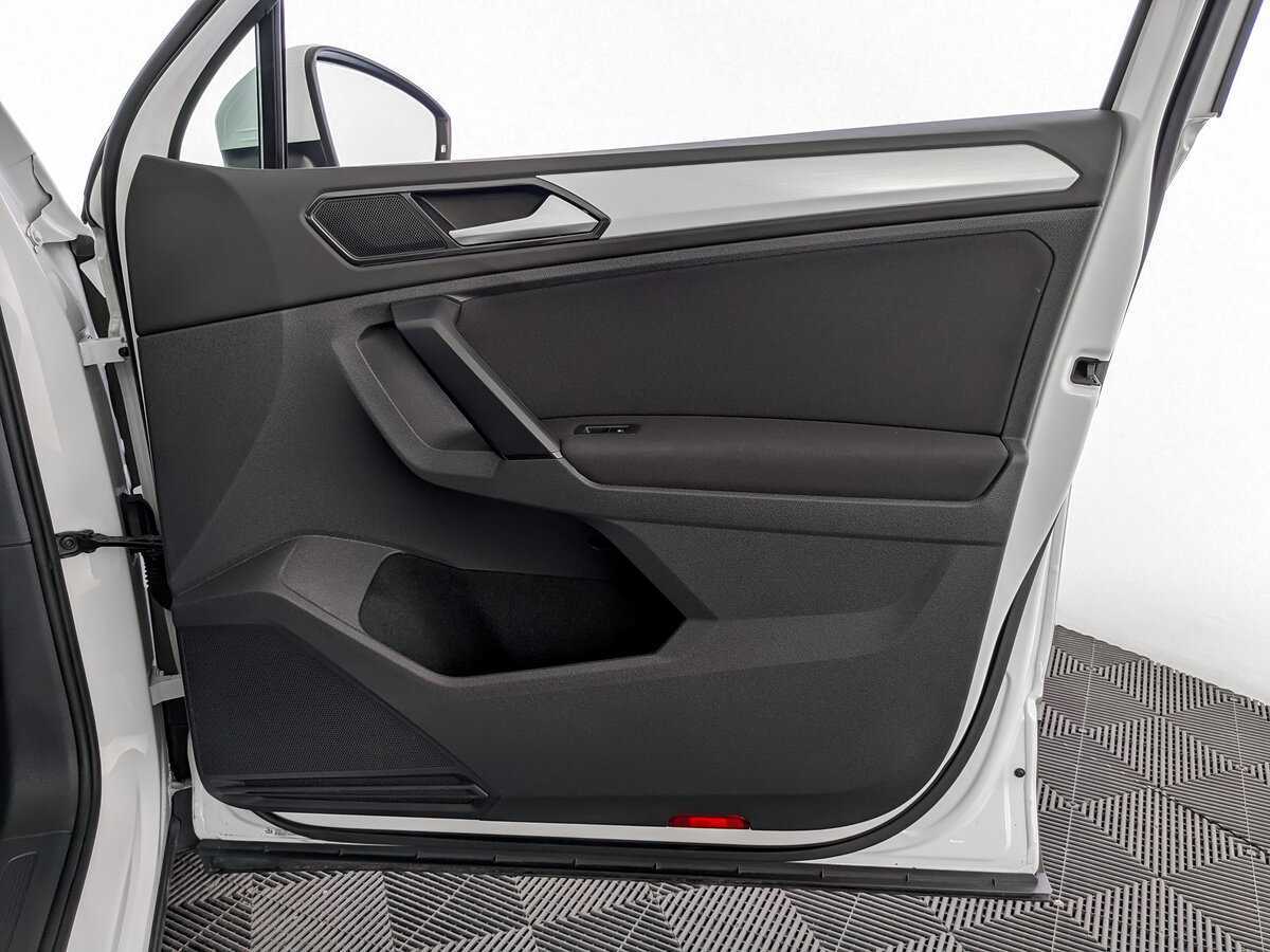 Volkswagen Tiguan, 2017 Фото №20