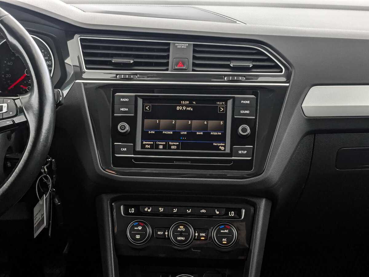 Volkswagen Tiguan, 2019 Фото №13