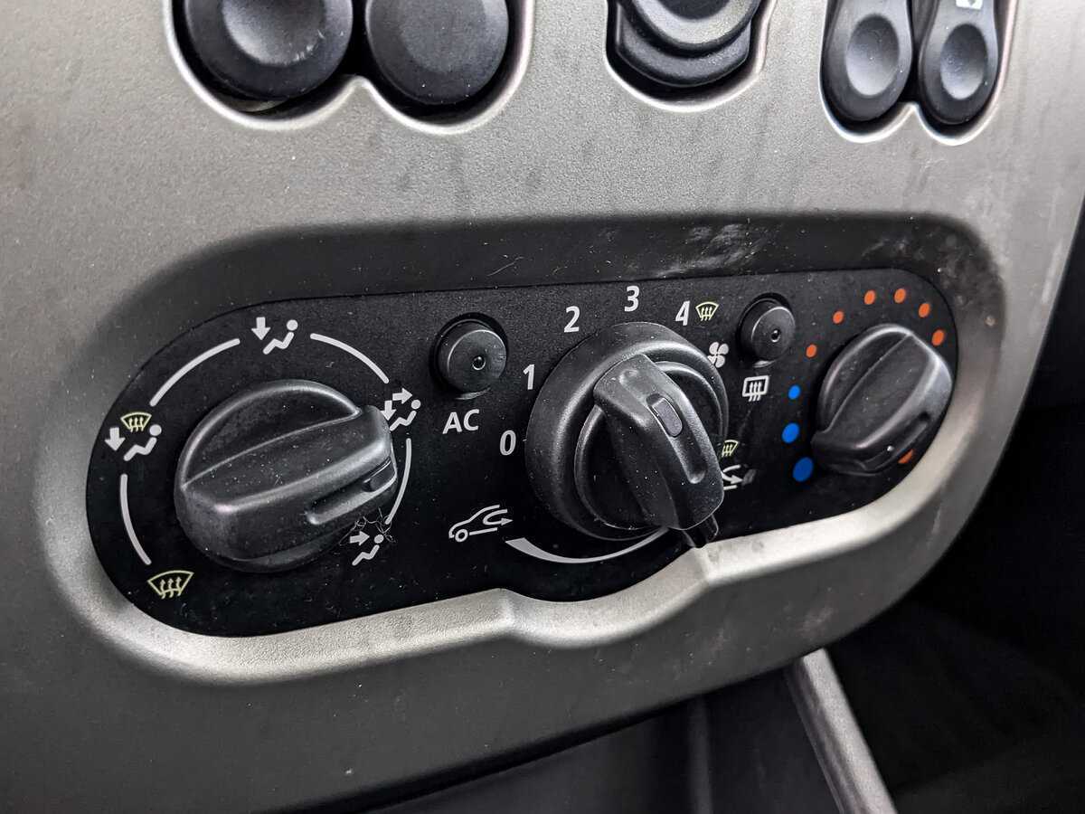 Renault Sandero, 2012 Фото №17