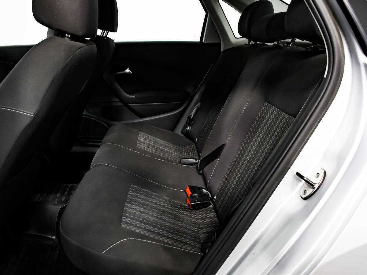 Volkswagen Polo, 2018 Фото №12