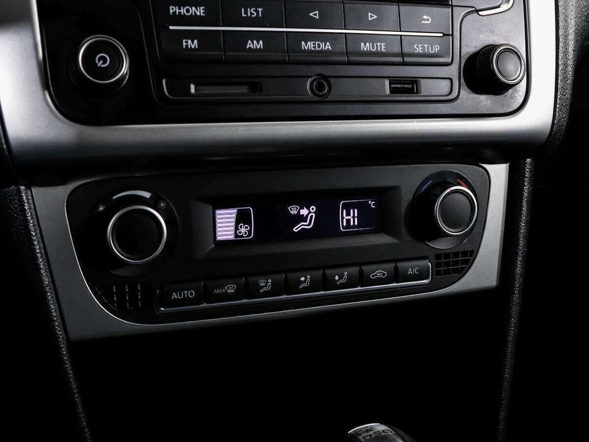 Volkswagen Polo, 2017 Фото №12