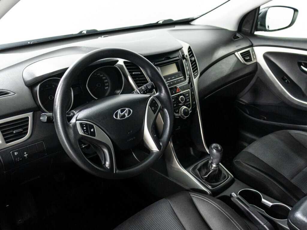 Hyundai i30, 2013 Фото №11