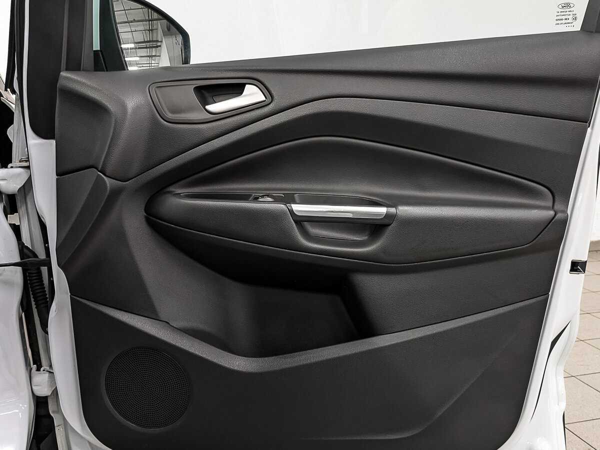 Ford Kuga, 2016 Фото №21