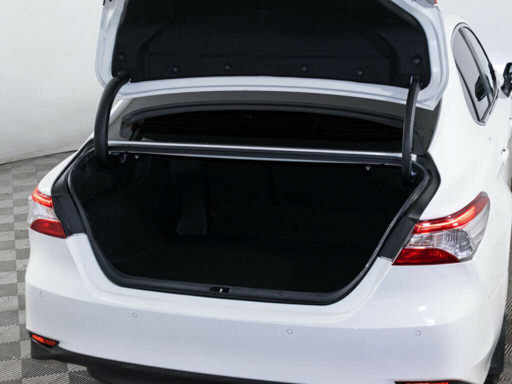 Toyota Camry, 2021 Фото №6