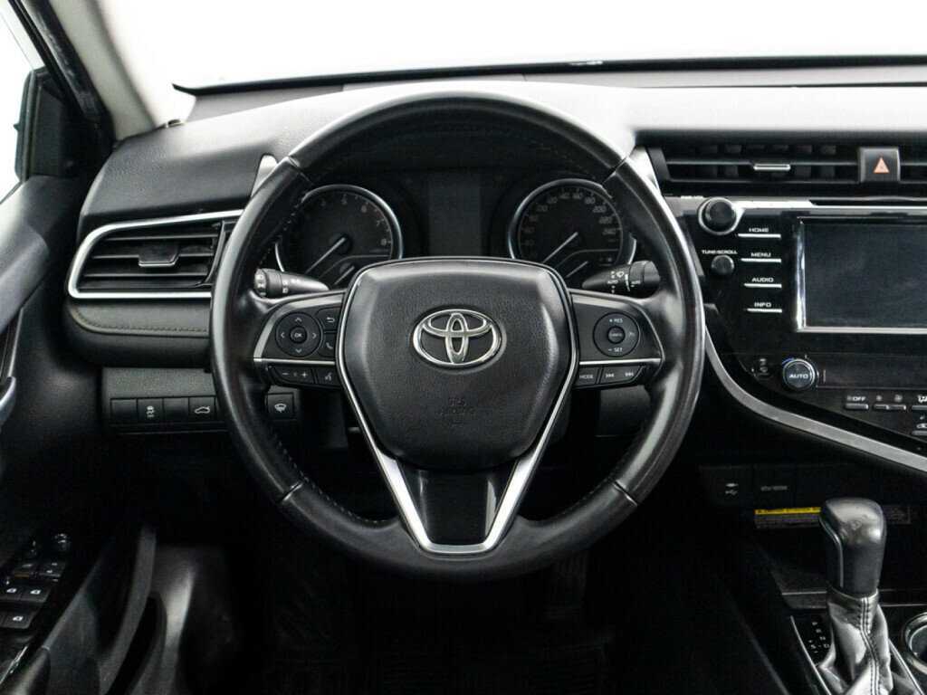 Toyota Camry, 2018 Фото №18