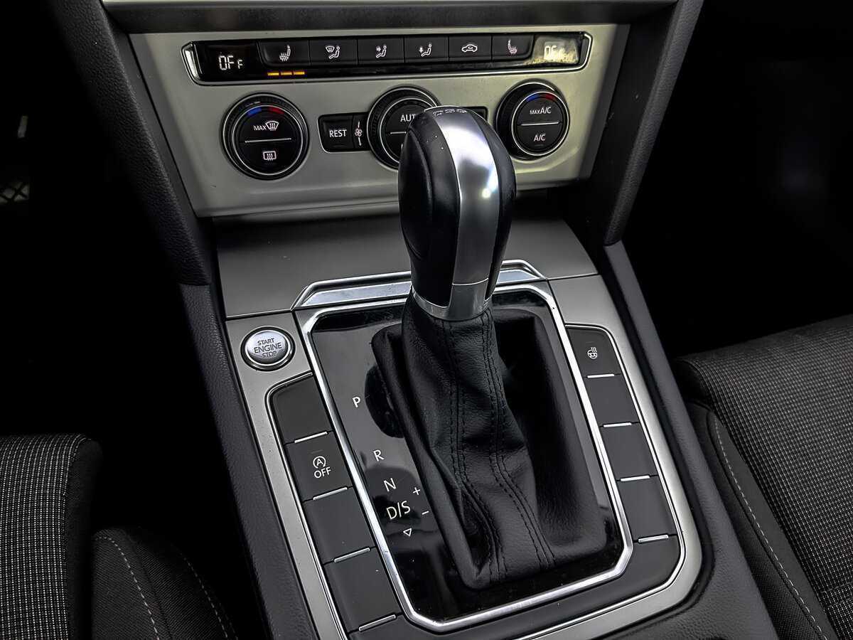 Volkswagen Passat, 2019 Фото №21