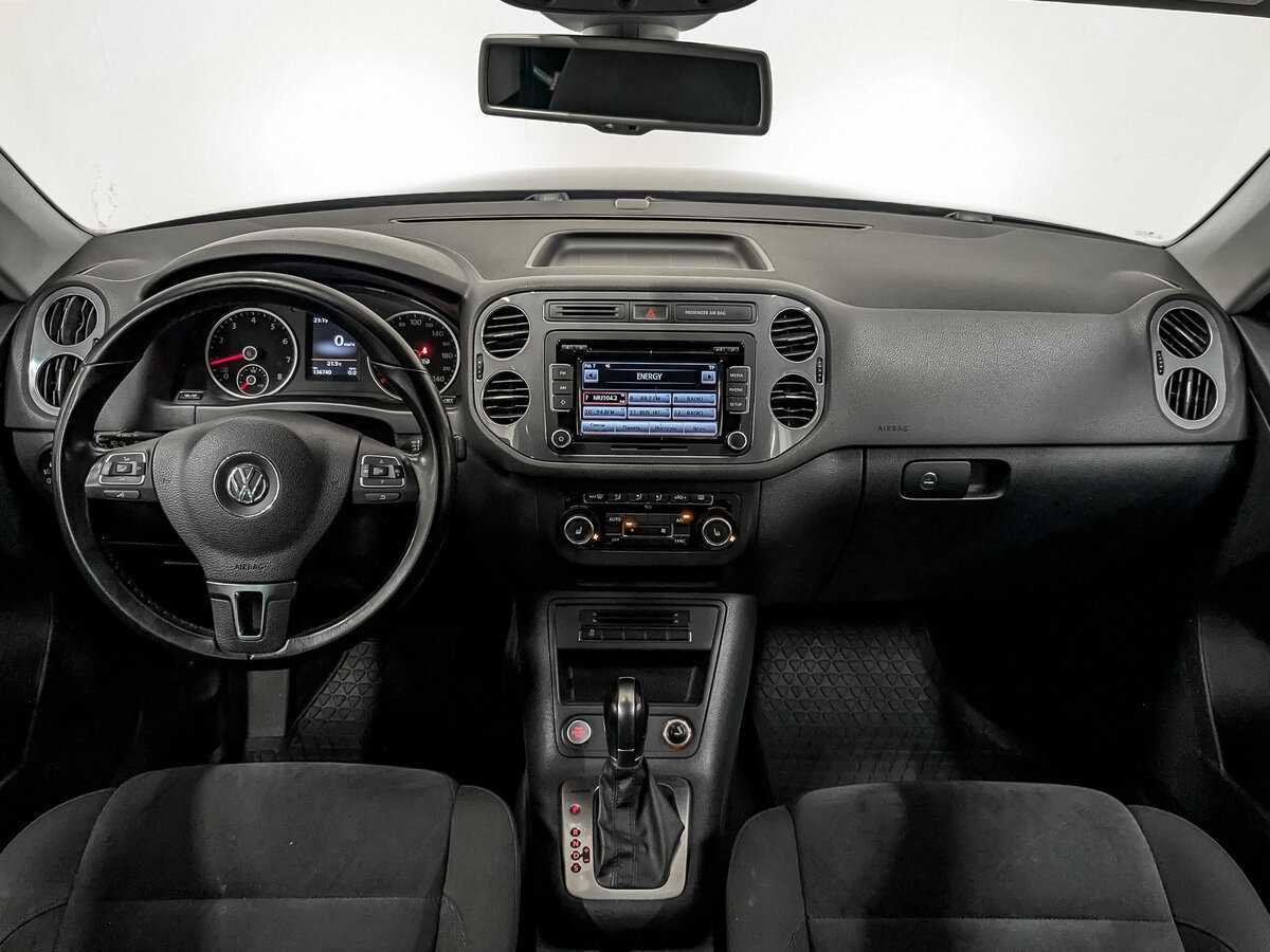 Volkswagen Tiguan, 2015 Фото №14