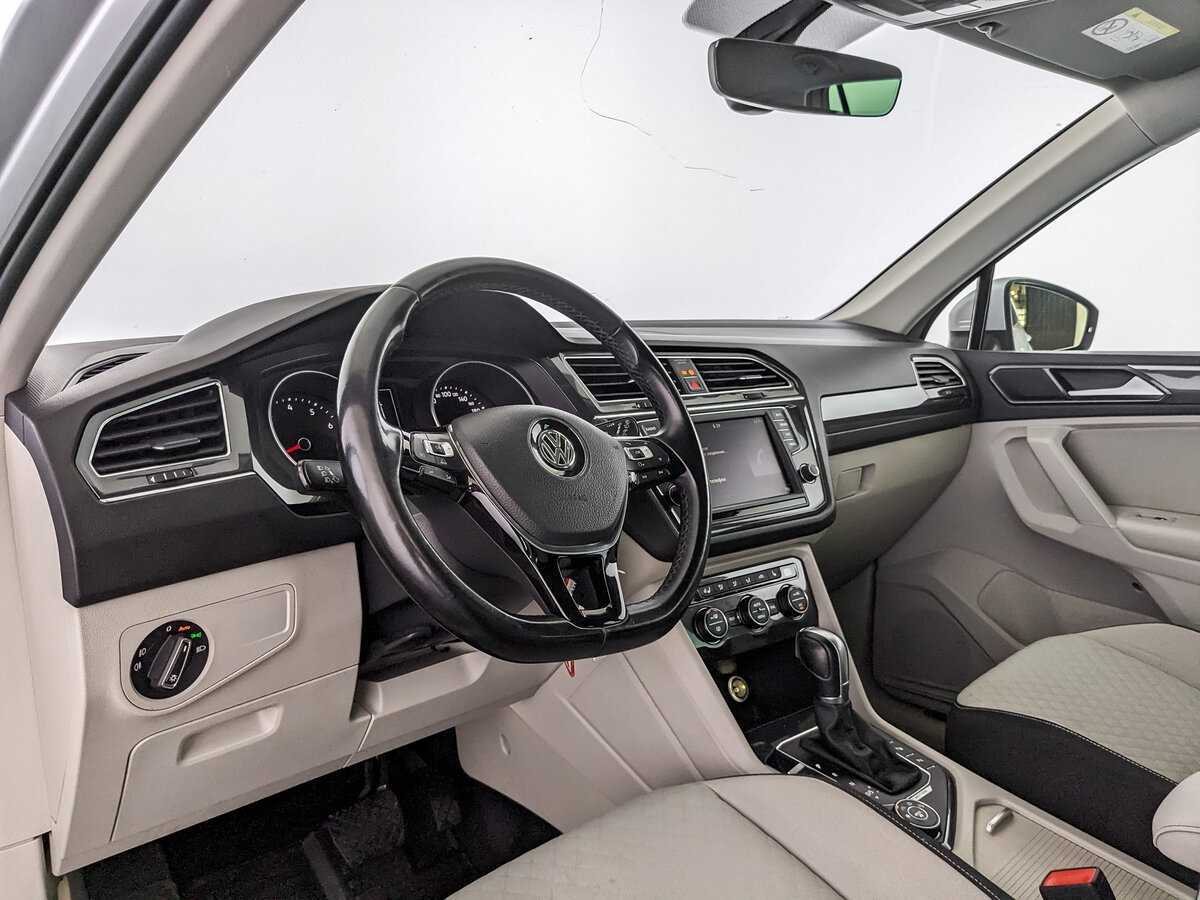 Volkswagen Tiguan, 2017 Фото №16