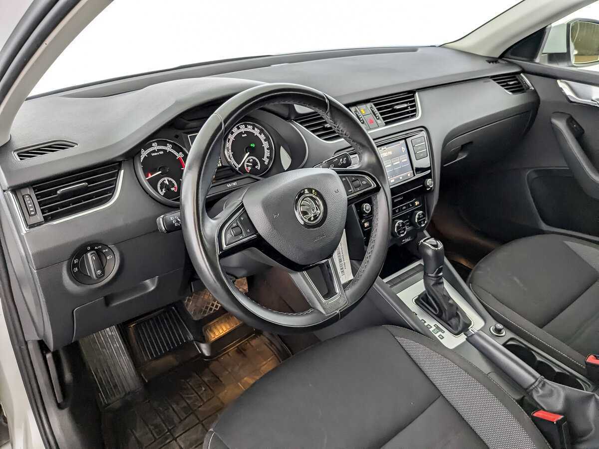 Skoda Octavia, 2018 Фото №16