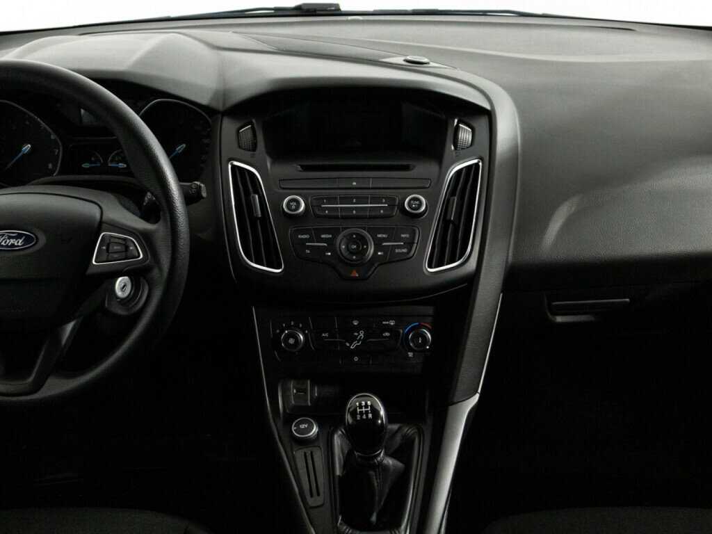 Ford Focus, 2019 Фото №14