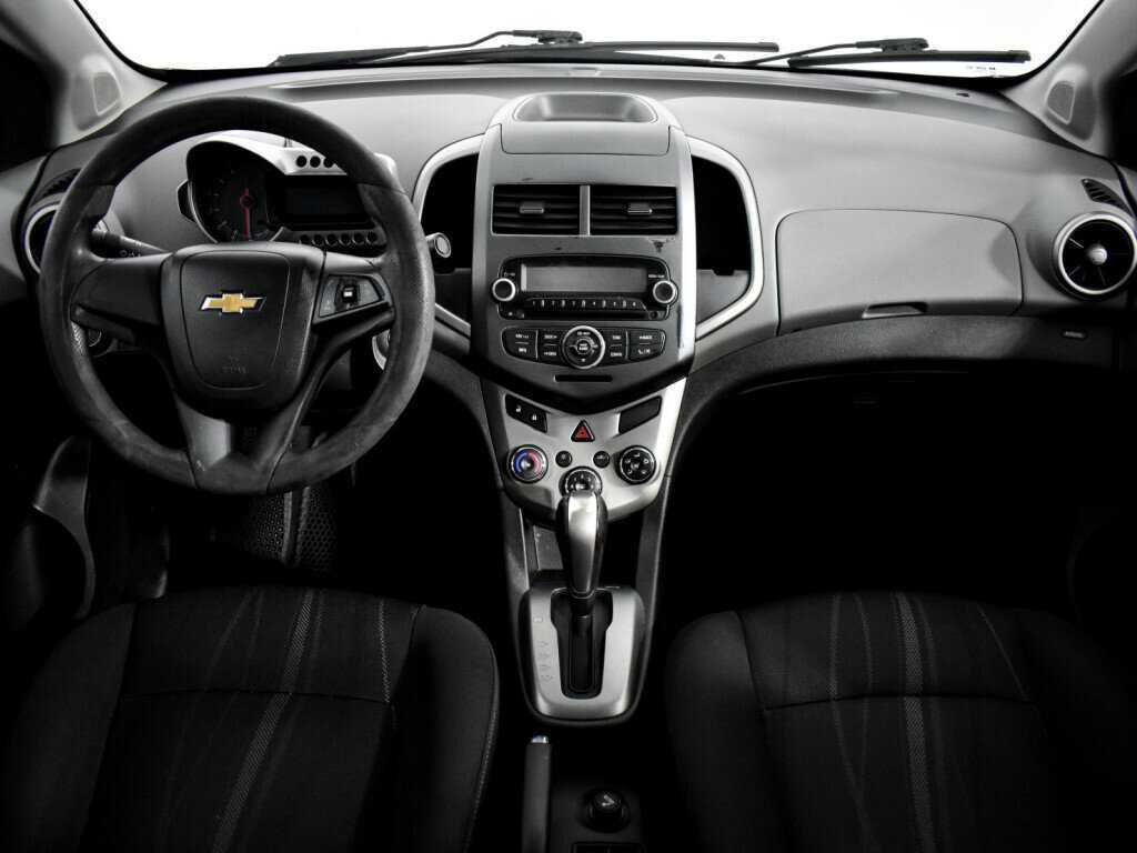 Chevrolet Aveo, 2013 Фото №15