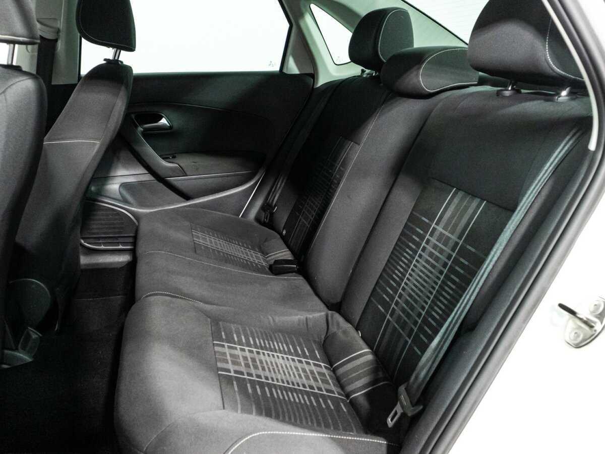 Volkswagen Polo, 2015 Фото №10