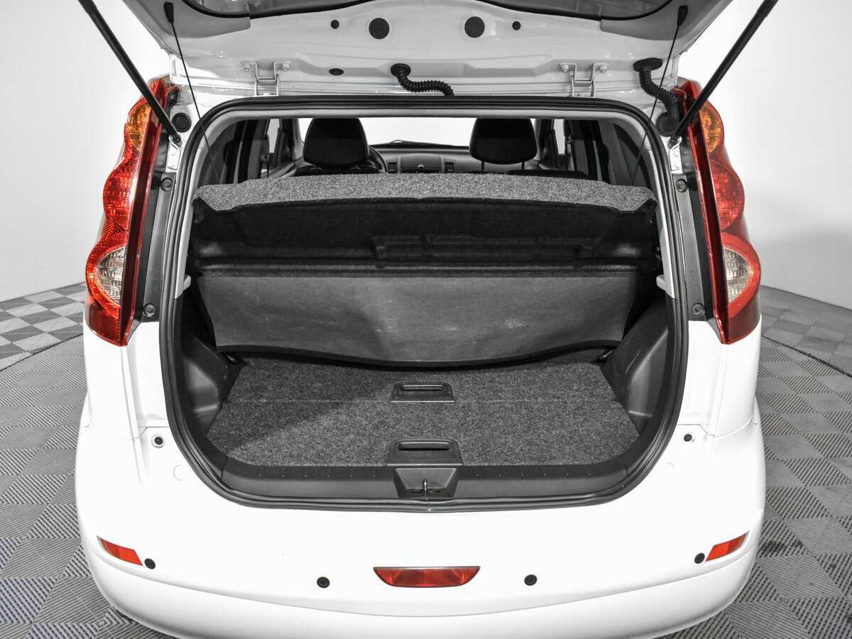 Nissan Note, 2013 Фото №20