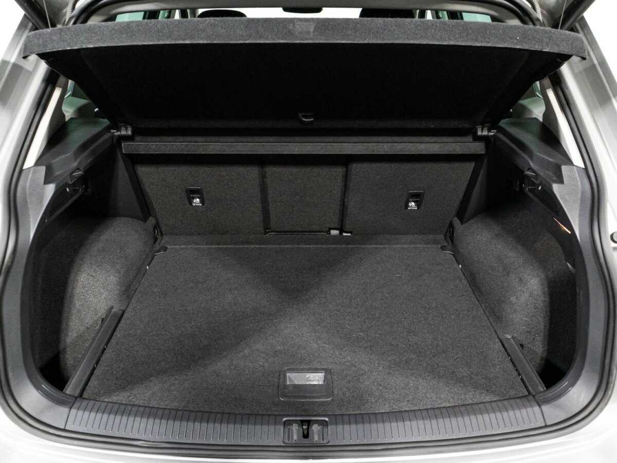 Volkswagen Tiguan, 2018 Фото №15