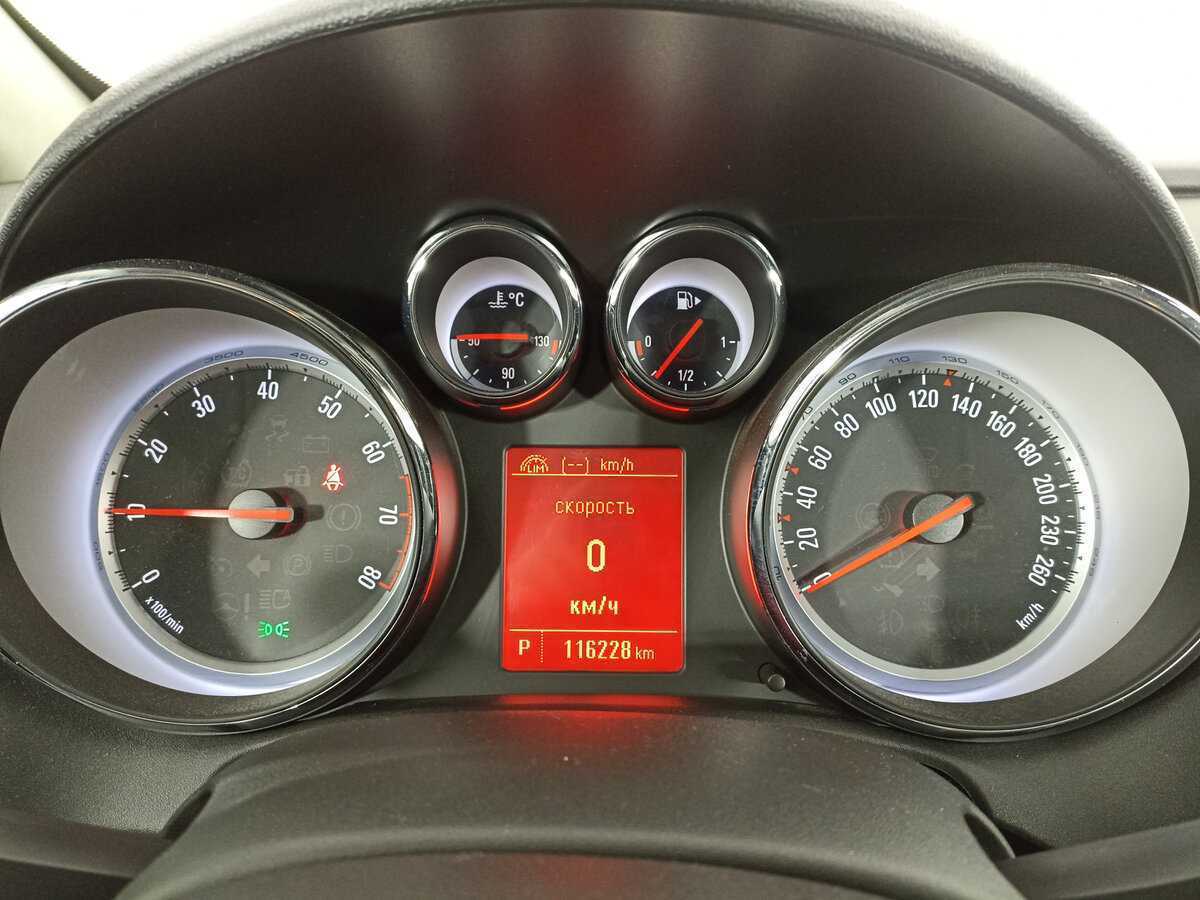 Opel Astra GTC, 2013 Фото №12