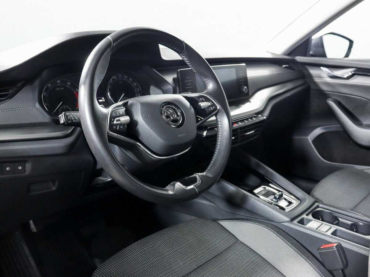 Skoda Octavia, 2021 Фото №11