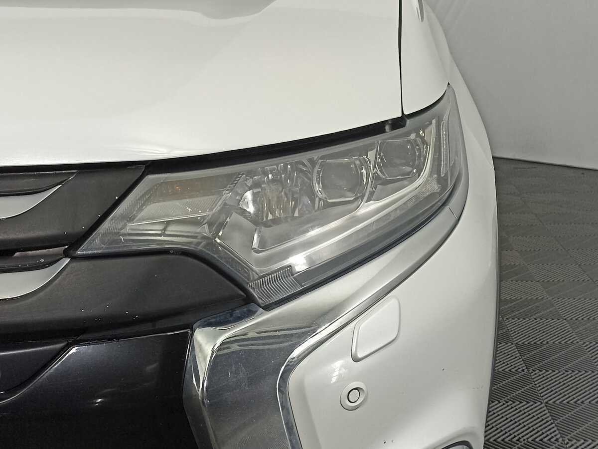 Mitsubishi Outlander, 2017 Фото №15