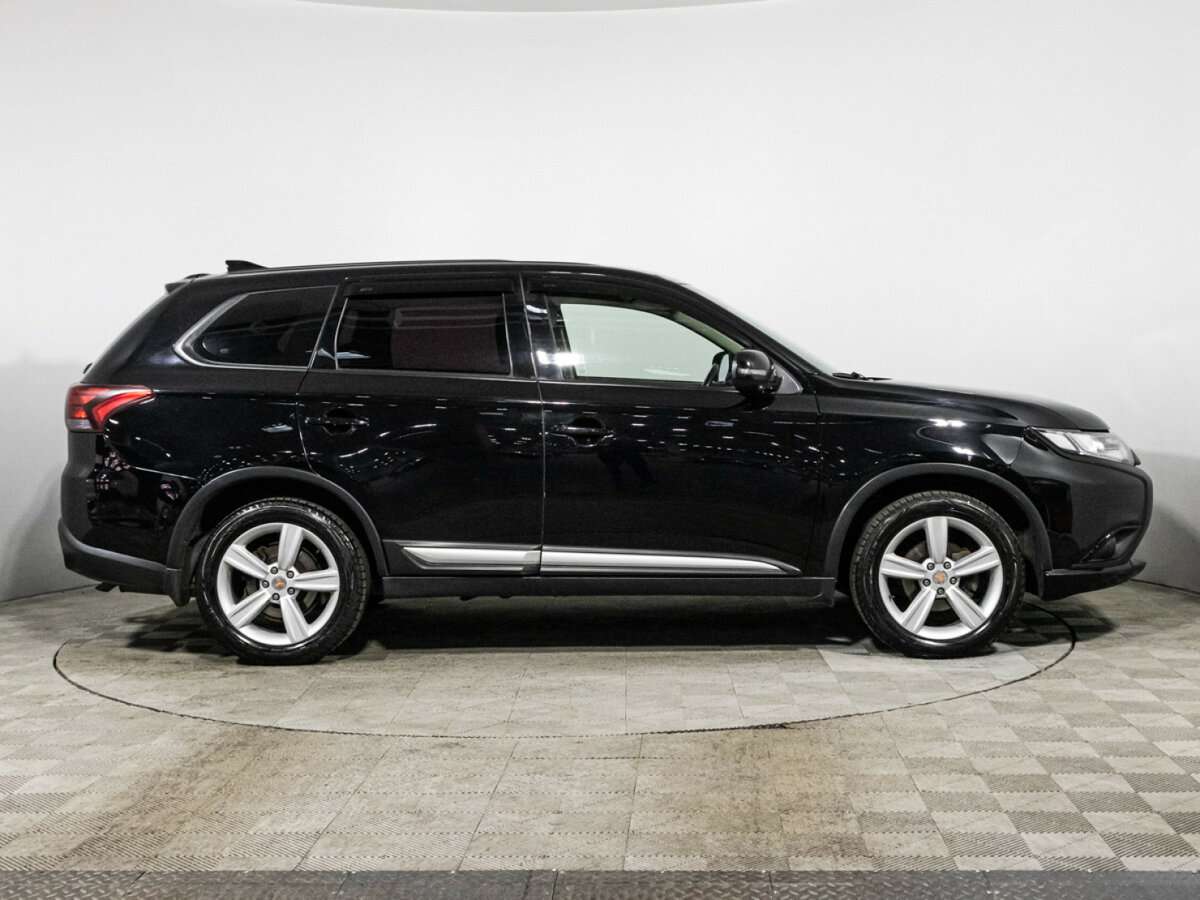 Mitsubishi Outlander, 2017 Фото №4