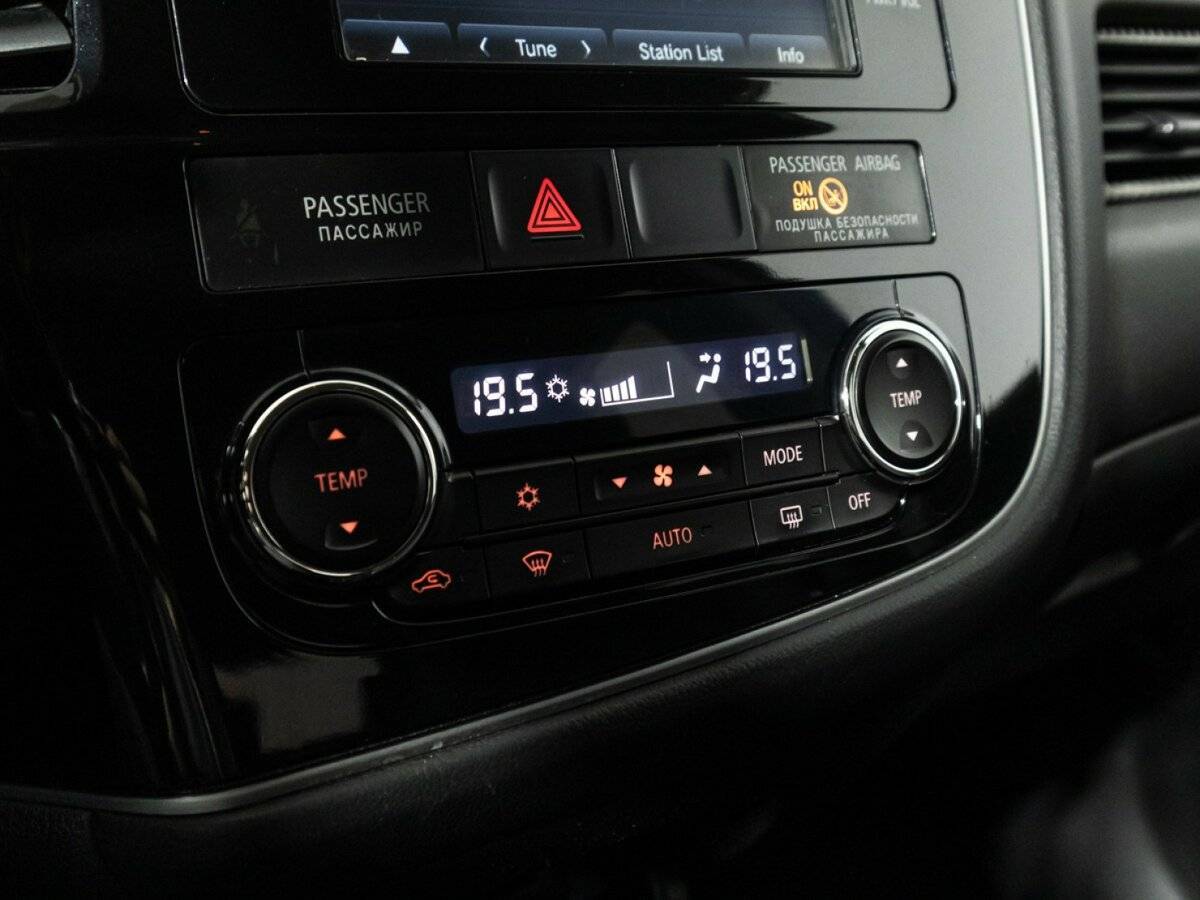 Mitsubishi Outlander, 2013 Фото №18