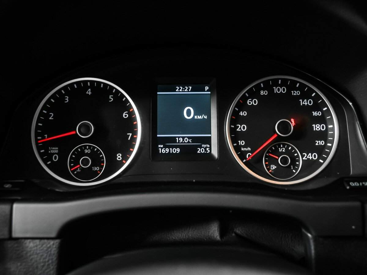 Volkswagen Tiguan, 2012 Фото №10