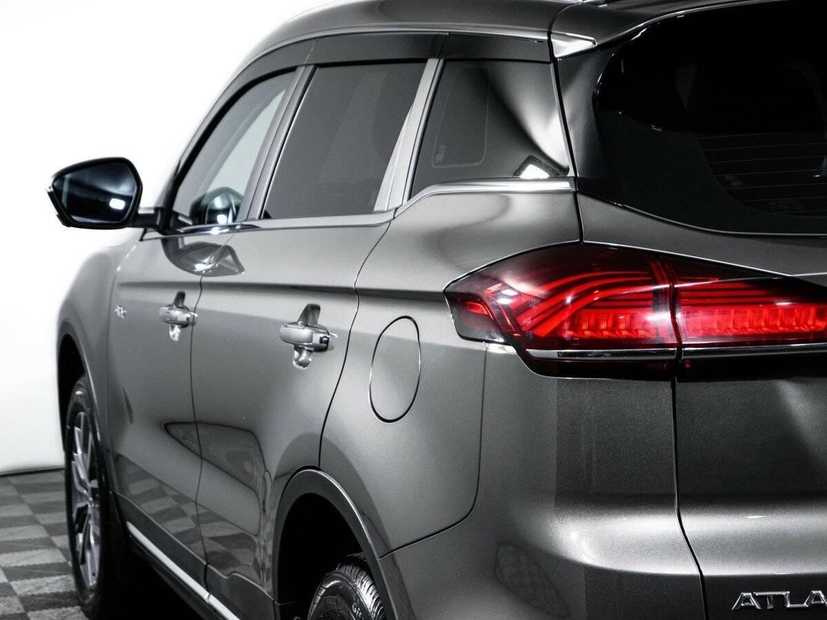 Geely Atlas Pro, 2022 Фото №20