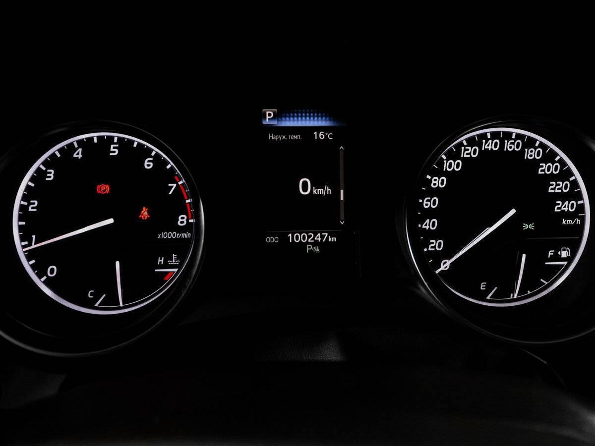 Toyota Camry, 2018 Фото №11