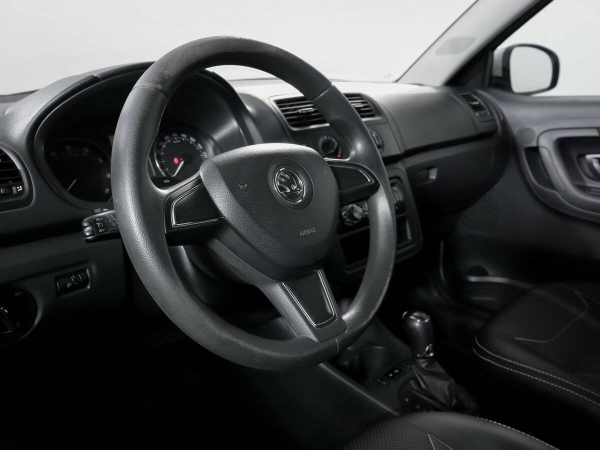 Skoda Fabia II Рестайлинг, 2014 Фото №11