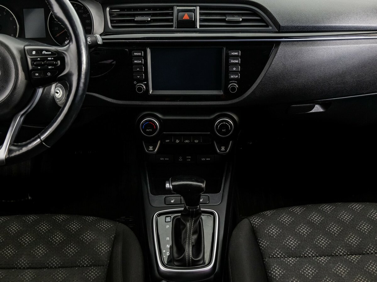 Kia Rio X-Line IV, 2019 Фото №10