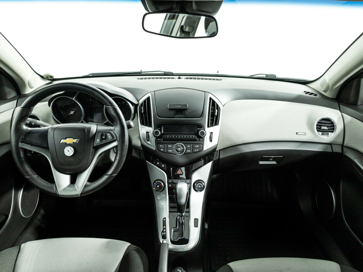 Chevrolet Cruze I Рестайлинг, 2013 Фото №13